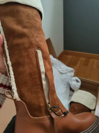 Botas altas de piel marrones