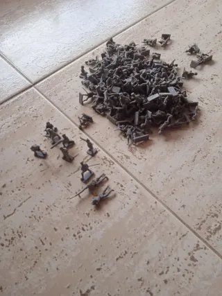 Lote de 150 Soldados alemanes 1GM Hat 1/72