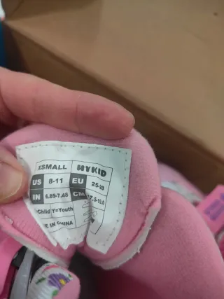 Patines Infantiles Morados con Flores