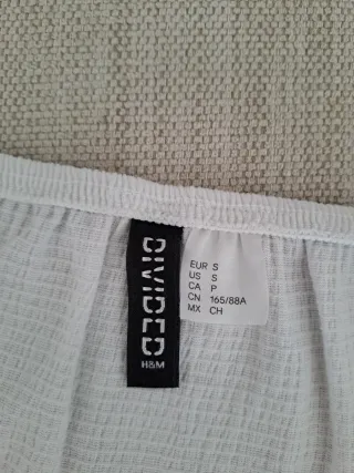 Blusa blanca hombros descubiertos