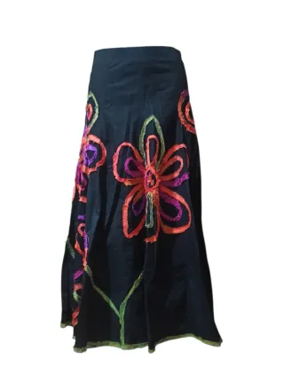 Falda larga negra con flores multicolor