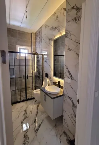 Baños renovados en Valencia