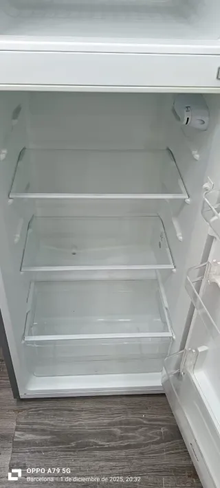 Nevera Combi Candy Gris 144 x 54.5  x 55