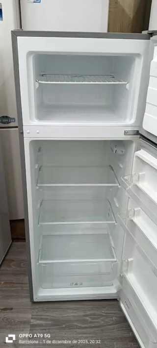 Nevera Combi Candy Gris 144 x 54.5  x 55