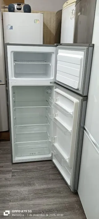 Nevera Combi Candy Gris 144 x 54.5  x 55