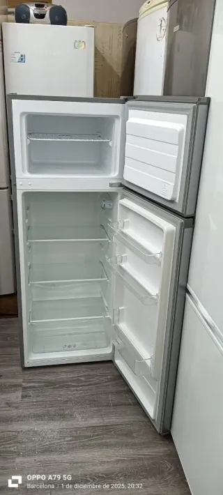 Nevera Combi Candy Gris 144 x 54.5  x 55