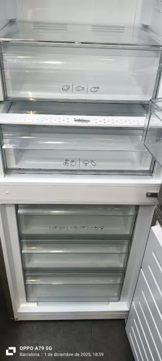 Nevera Sharp Acero Inoxidable no Frost energía A++