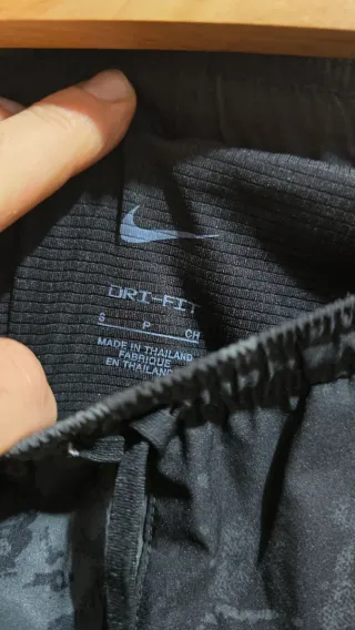 Short nike stride running division