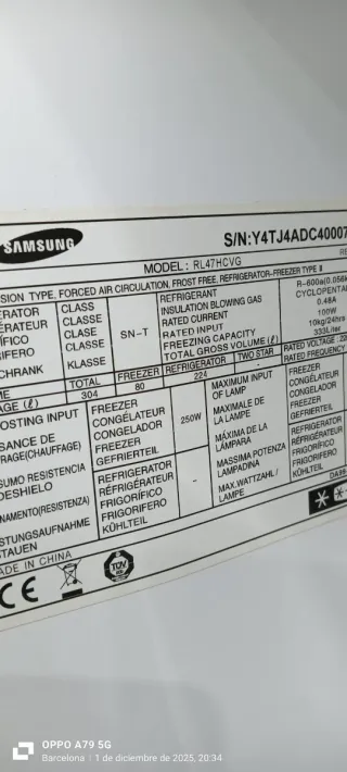 Nevera Combi Samsung  no Frost energía A+Plata