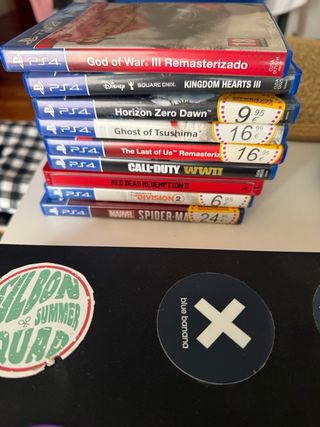 PS4 (PlayStation 4) Nera + Giochi 5Comandi + cavo