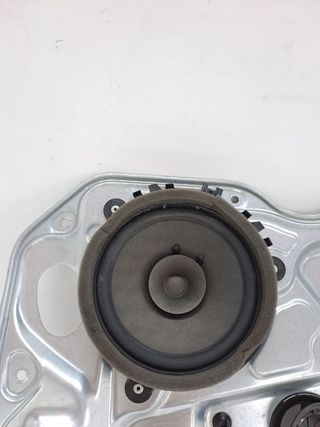 ELEVALUNAS DELANTERO IZQUIERDO VOLVO C30