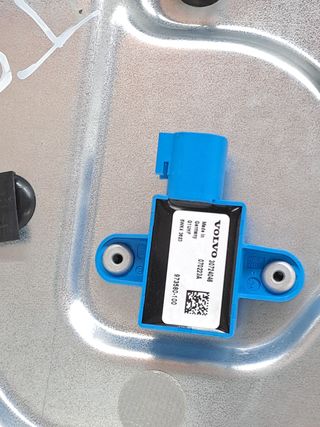 ELEVALUNAS DELANTERO IZQUIERDO VOLVO C30