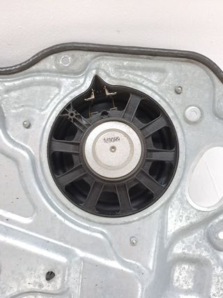 ELEVALUNAS DELANTERO IZQUIERDO VOLVO C30