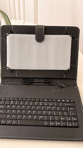 Funda Tablet con Teclado USB/Micro-USB