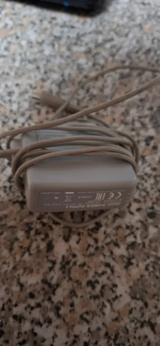 New Nintendo 2DS XL con Funda y Tarjeta SD 400GB