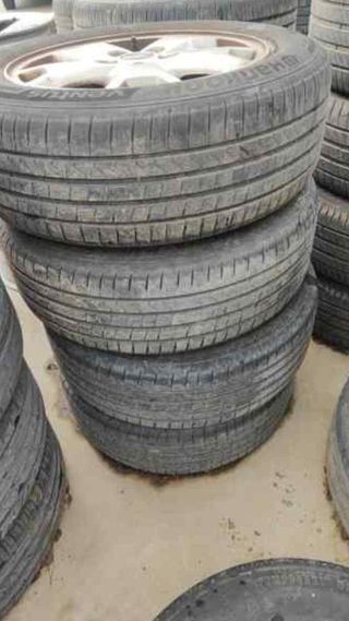 Ford 205/60/r16 juego llantas tourneo 304535