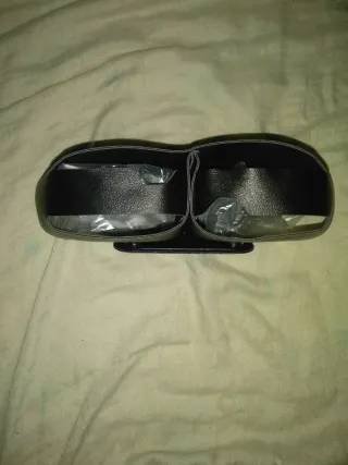 Custodia in pelle per AirPods Max