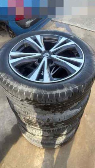 306158 juego llantas 18x7j40 nissan qashqai (j11)