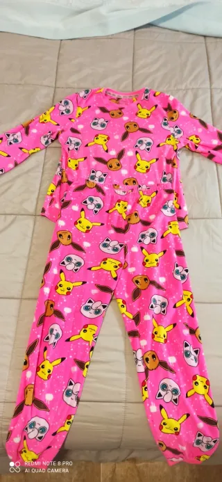 Pijama niña Pokémon rosa y amarillo