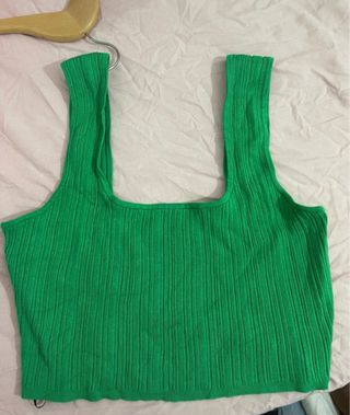 Top verde de canalé