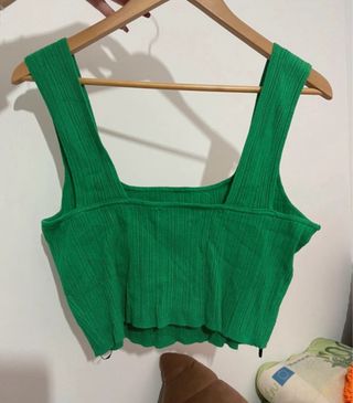 Top verde de canalé