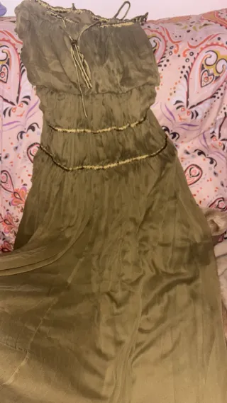 Vestido griego verde oliva.