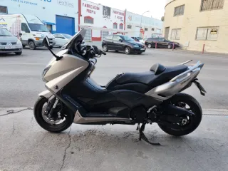 Yamaha TMAX 2016
