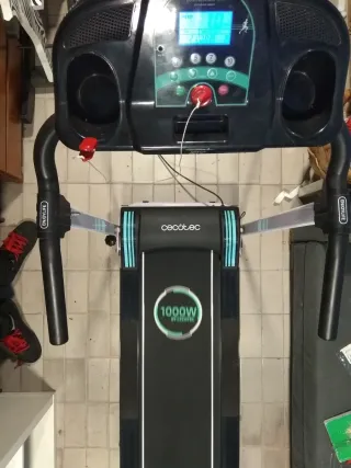 Cinta de correr Cecotec 1000W