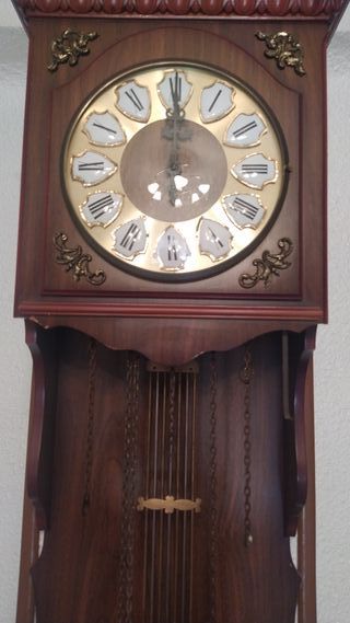 Reloj de Pared Péndulo con Carrillón