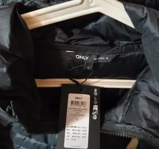 Cazadora Only mujer negra