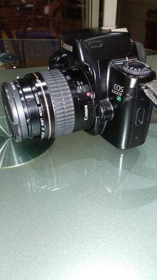 Kit Canon EOS 1000FN + Lente + Flash