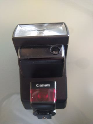 Kit Canon EOS 1000FN + Lente + Flash