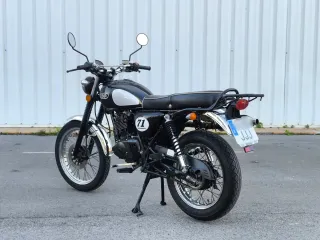 Mash Scrambler 125cc del 2015 con solo 26.279 km !