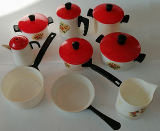 Loiça de brincar: tachos, panelas, frigideiras ...