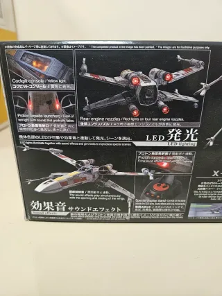 Maqueta Bandai Star Wars X-Wing 1/48