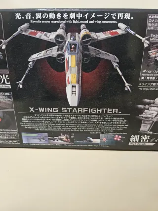 Maqueta Bandai Star Wars X-Wing 1/48
