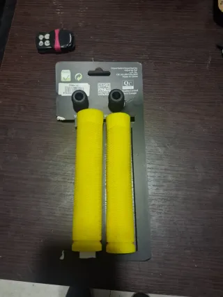 Puños Scooter Freestyle Wolf Naranja ,verde o amar