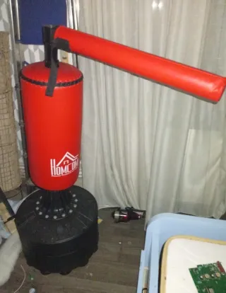 Saco de boxeo HOMCOM rojo