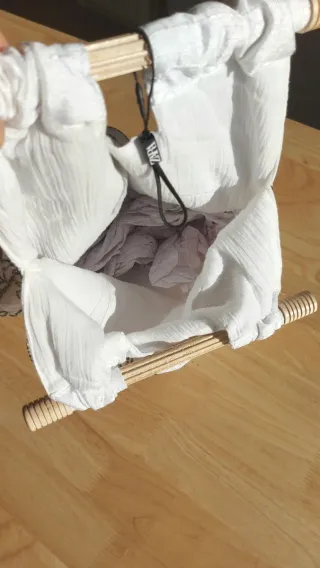 Bolsa / bolso de Zara. Asas de madera y bordados.