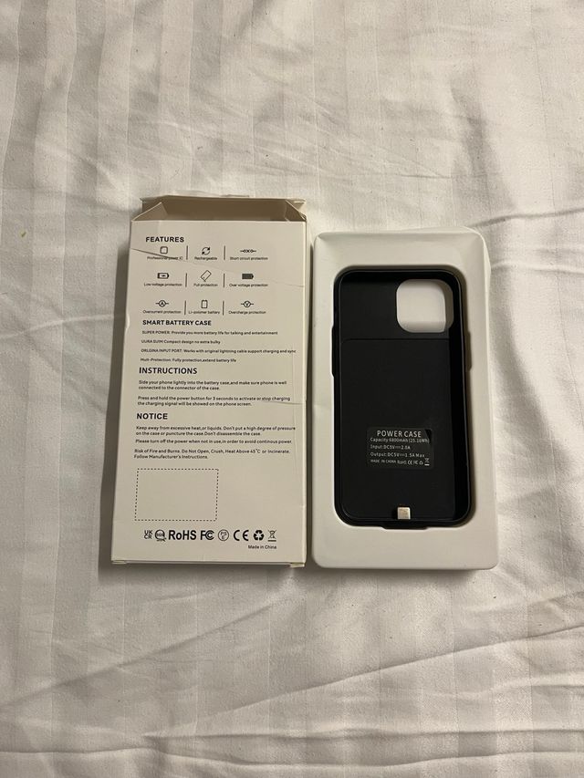 Custodia con batteria intelligente per iPhone 13 mini
