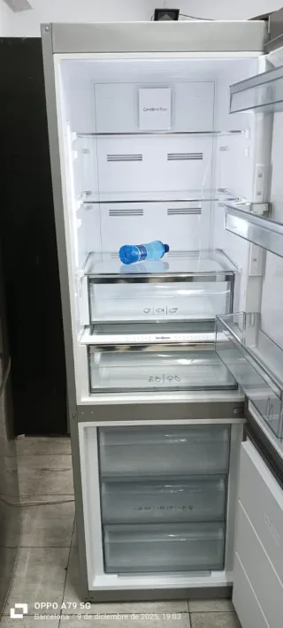 NEVERA COMBI SHARP NO FROST ENERGÍA A++