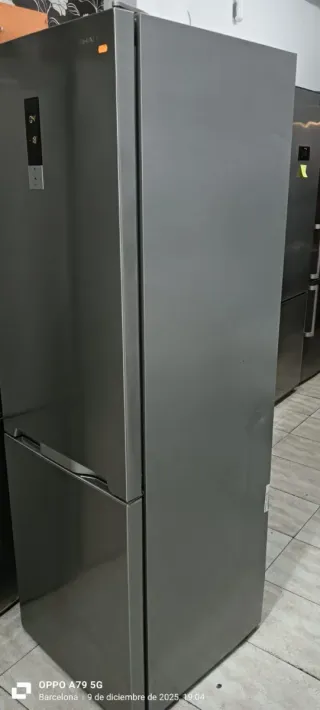 NEVERA COMBI SHARP NO FROST ENERGÍA A++