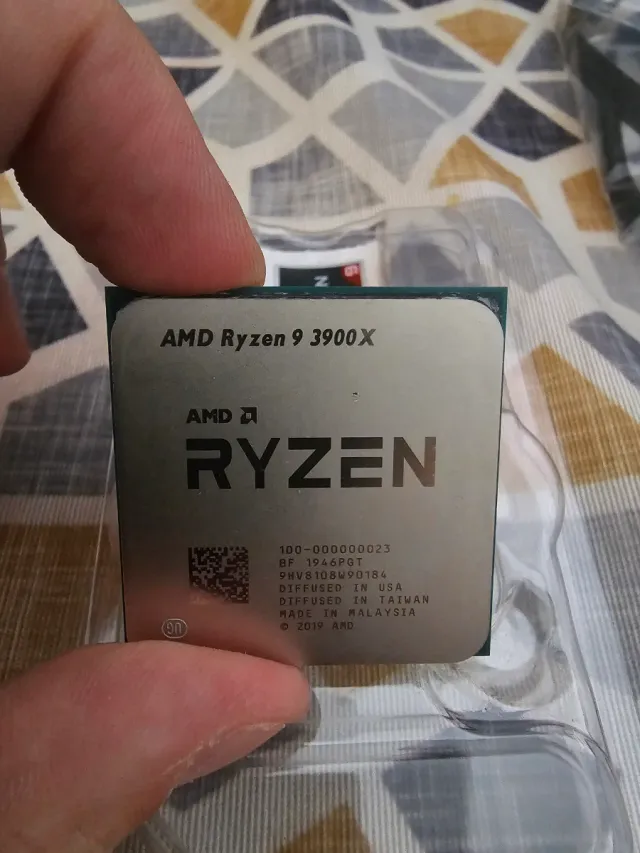 AMD Ryzen 9 3900X + Disipador