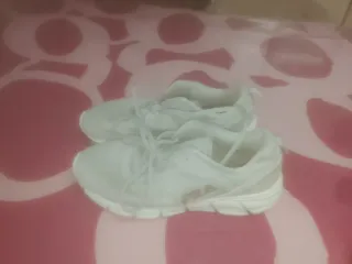 Zapatillas Fila Blancas Cómodas
