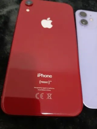 iPhone 12 mini e XR 64GB Rosso