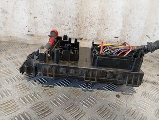 CAJA RELES / FUSIBLES OPEL ASTRA J BERLINA 5P