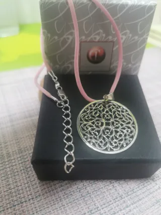 COLGANTE PLATA. Opción cordón. 15€ Solo colgante