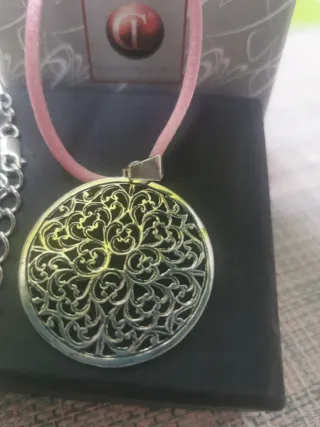 COLGANTE PLATA. Opción cordón. 15€ Solo colgante