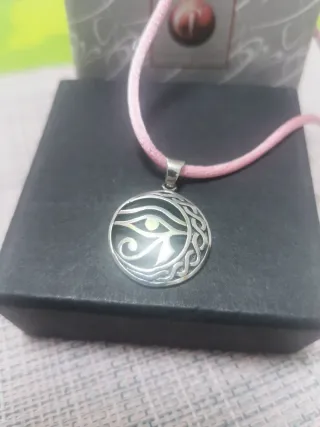 COLGANTE PLATA. Cordón opcional. Solo colgante 12€