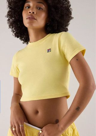 A ESTRENAR Camiseta Fila Crop Top Amarill Talla XS